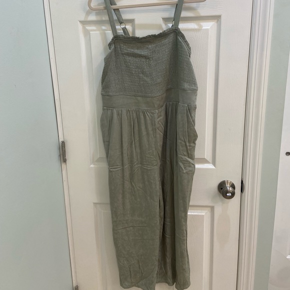 torrid Pants - NWT - Torrid plus size 1x jumpsuit